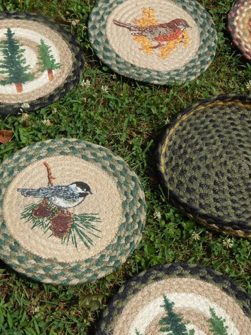 Nature Themed Lot of 7 Jute Woven Braided Mats Decorative w/Holder